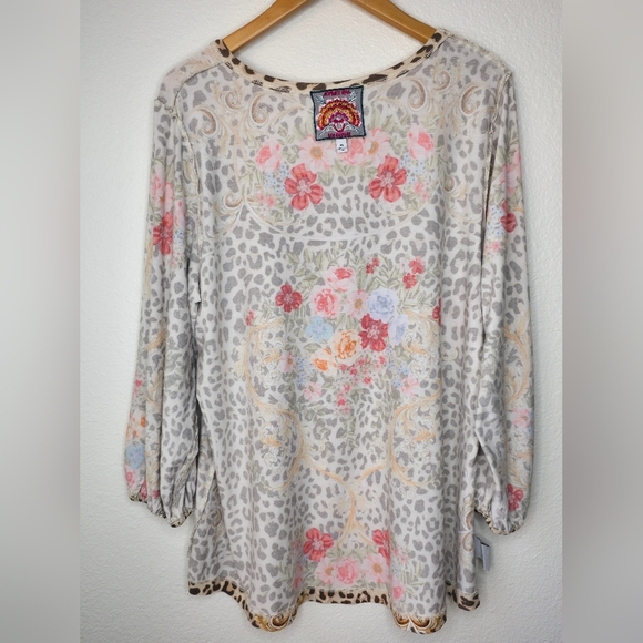 Johnny Was Cheetah Puff Sleeve Top, Size XL - Picture 4 of 11